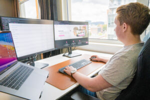 6 Tips For å Lykkes Med Digital Markedsføring (Henrik landingsside/nettside)